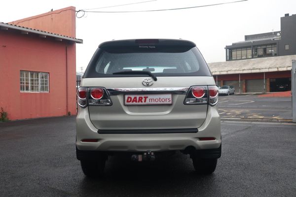 2015-Toyota-Fortuner-25-D-4D-Raised-Body-Auto image:6