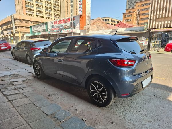2019-Renault-Clio-IV-900T-Dynamique-5-dr-66kW image:4