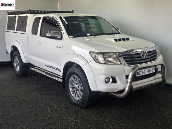 2015-Toyota-Hilux-30-D-4D-Legend-45-Xtra-Cab image:12
