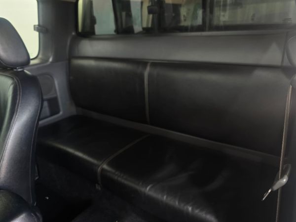 2015-Toyota-Hilux-30-D-4D-Legend-45-Xtra-Cab image:15