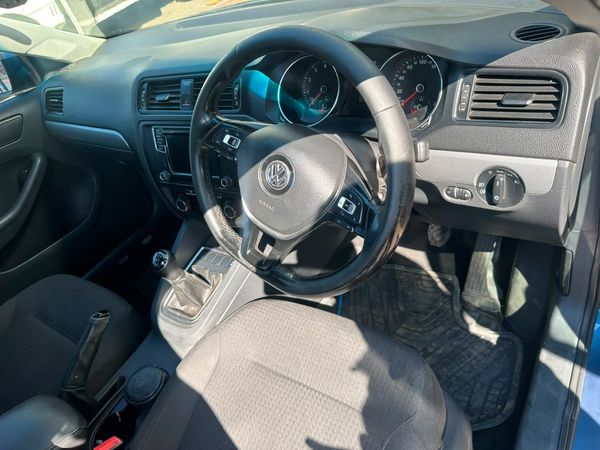 2016-Volkswagen-Jetta-GP-14-TSI-Comfortline image:8