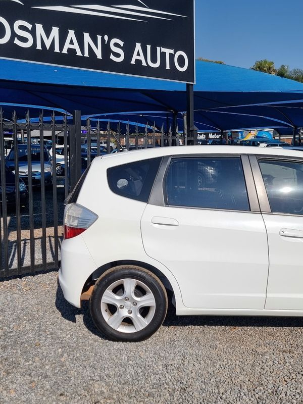 2009-Honda-Jazz-15i-EX-Auto image:3