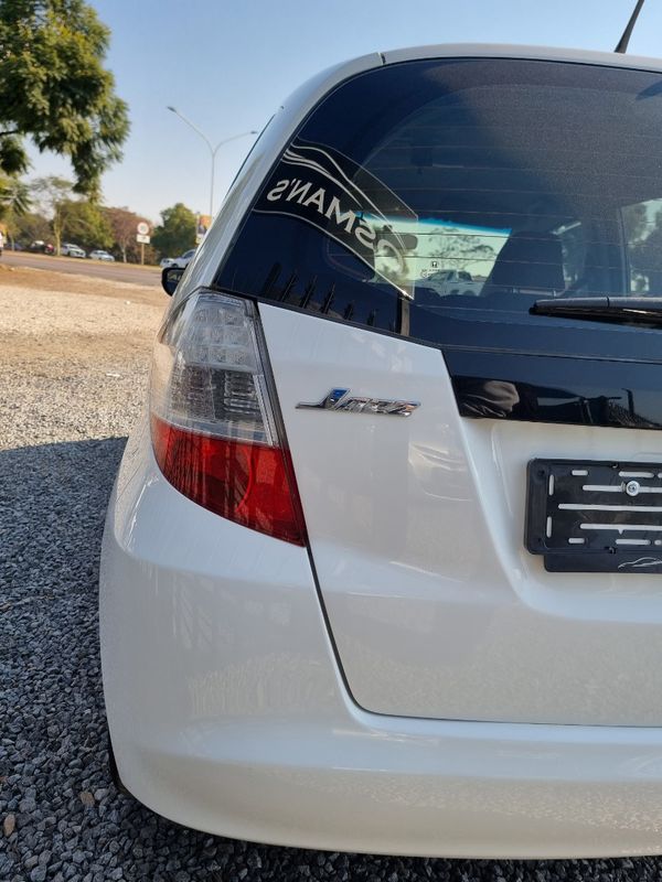 2009-Honda-Jazz-15i-EX-Auto image:5