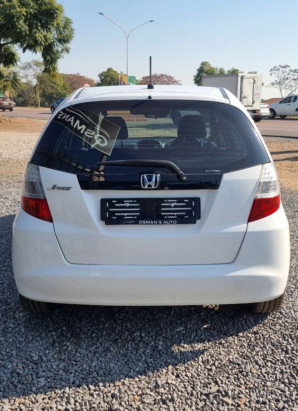 2009-Honda-Jazz-15i-EX-Auto image:6