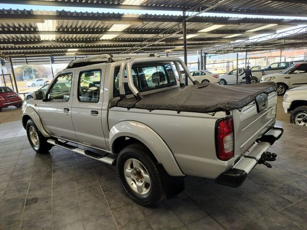 2008-Nissan-Hardbody-2400i-SE-Double-Cab image:4