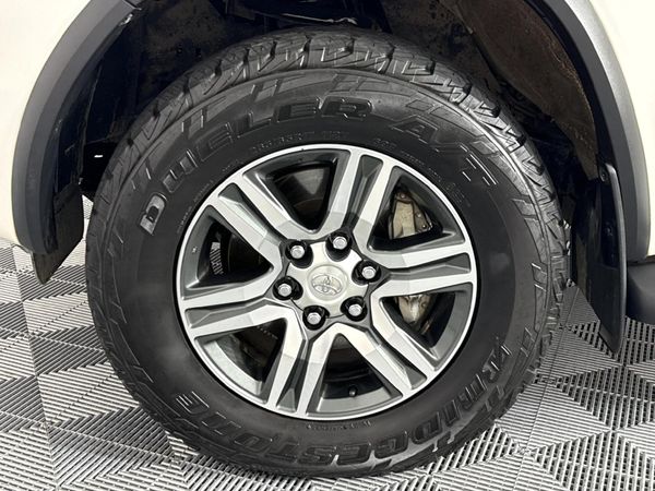 2021-Toyota-Fortuner-24-GD-6-Raised-Body-Auto image:3