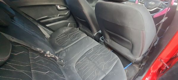 2012-Kia-Picanto-12-EX-Auto image:5