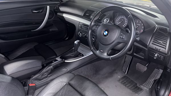 2012-BMW-1-Series-125i-Coupe-M-Sport-Auto image:11