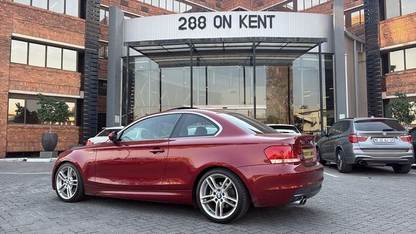 2012-BMW-1-Series-125i-Coupe-M-Sport-Auto image:3