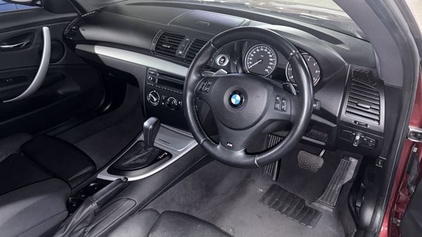 2012-BMW-1-Series-125i-Coupe-M-Sport-Auto image:8