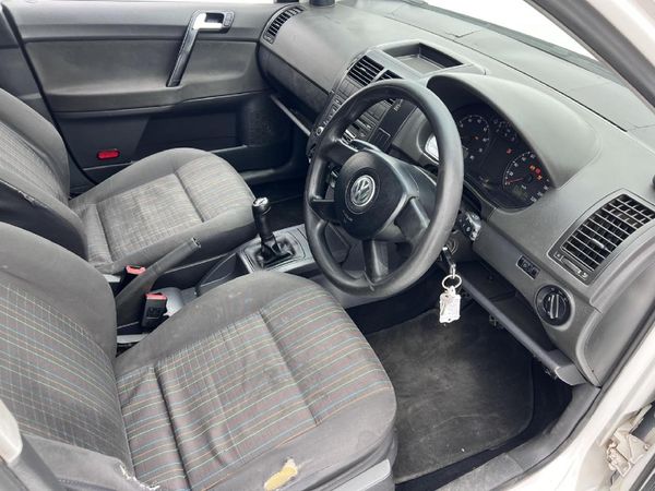 2006-Volkswagen-Polo-16-Comfortline image:12