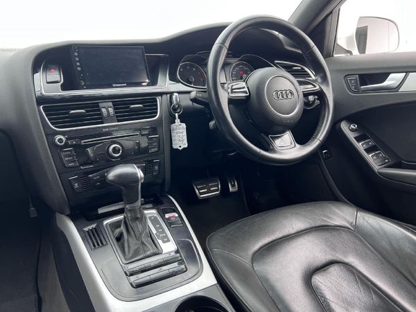2016-Audi-A4-18-T-S-Auto image:5