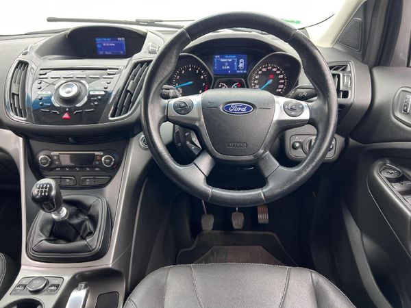 2015-Ford-Kuga-15-EcoBoost-Trend image:6