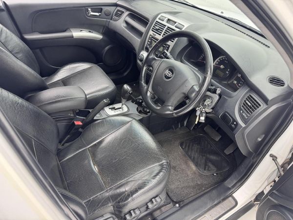 2007-Kia-Sportage-20-Auto image:14