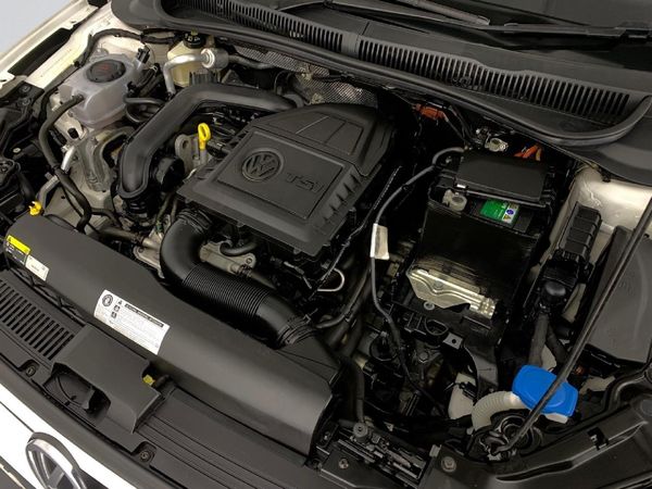 2020-Volkswagen-Polo-10-TSI-Comfortline-Auto image:22