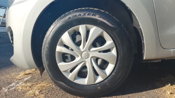 2024-Suzuki-Swift-12-GL image:5