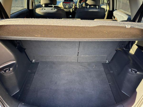 2013-Honda-Jazz-13-Comfort image:12