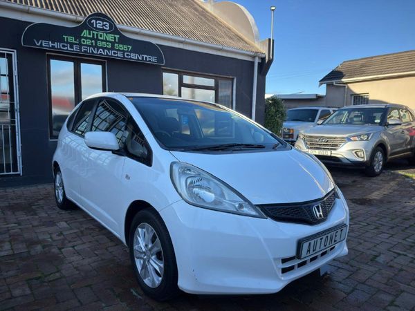 2013-Honda-Jazz-13-Comfort image:1