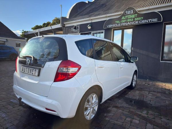2013-Honda-Jazz-13-Comfort image:6