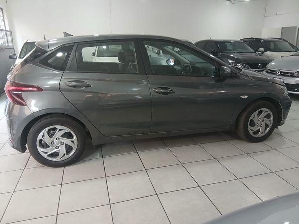 2021-Hyundai-i20-14-Fluid image:10