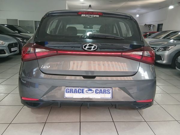 2021-Hyundai-i20-14-Fluid image:13