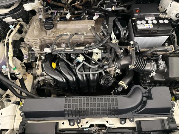 2024-Toyota-Corolla-Cross-18-XI image:11