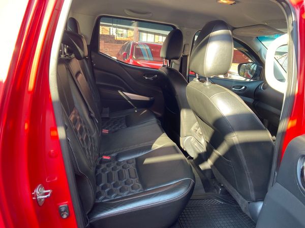 2022-Nissan-Navara-25-DDTi-LE-Plus-4X4-Auto-Double-Cab image:9