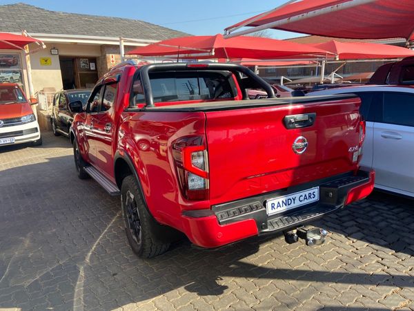 2022-Nissan-Navara-25-DDTi-LE-Plus-4X4-Auto-Double-Cab image:3