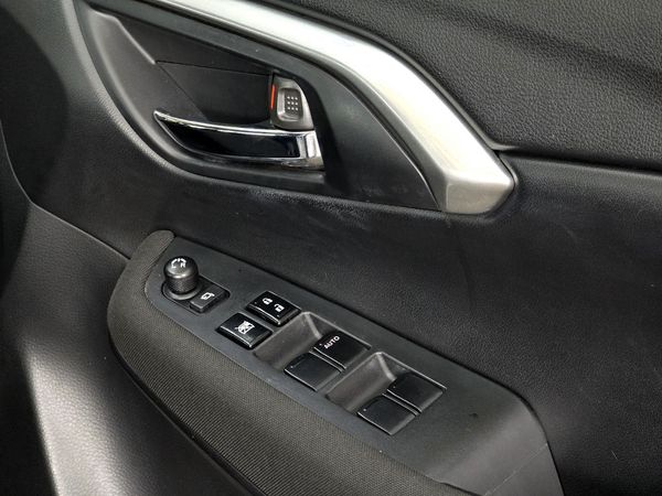 2024-Toyota-Urban-Cruiser-15-XR-Auto image:16