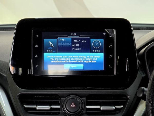 2024-Toyota-Urban-Cruiser-15-XR-Auto image:24