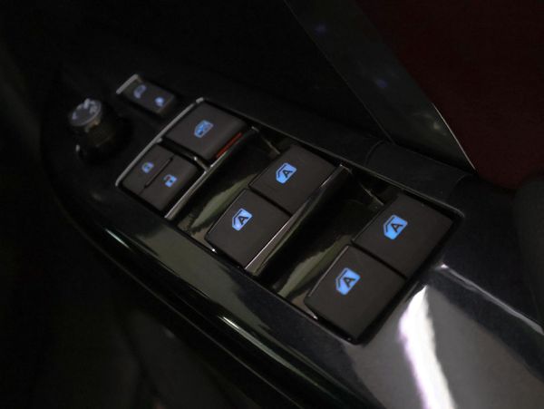 2025-Toyota-Fortuner-28-GD-6-4x4-Auto image:14