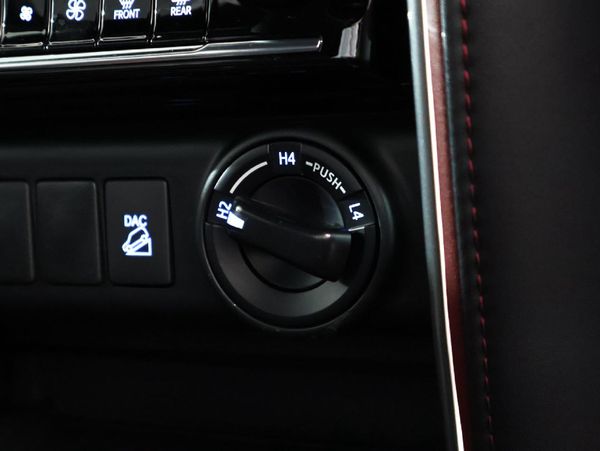 2025-Toyota-Fortuner-28-GD-6-4x4-Auto image:17