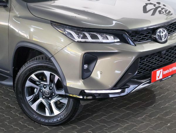 2025-Toyota-Fortuner-28-GD-6-4x4-Auto image:1