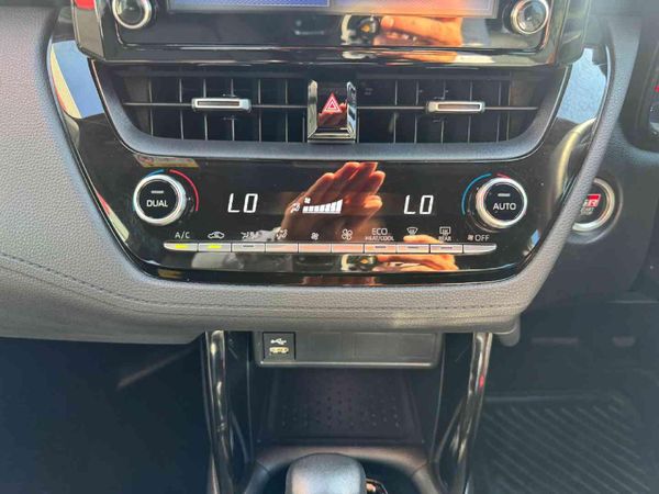 2024-Toyota-Corolla-Cross-18-GR-S-Hybrid image:9