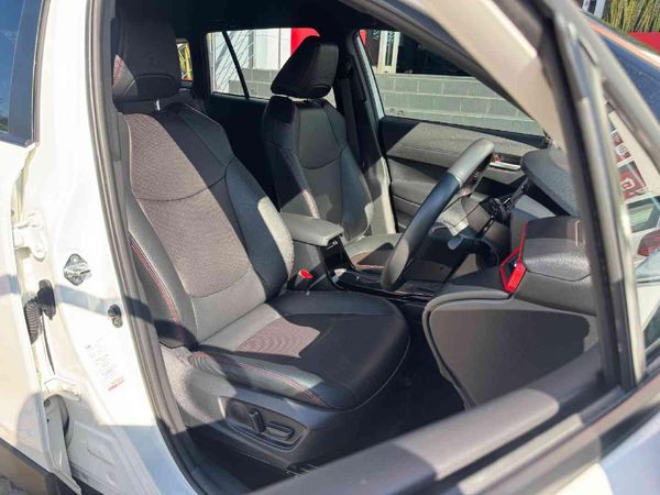 2024-Toyota-Corolla-Cross-18-GR-S-Hybrid image:18