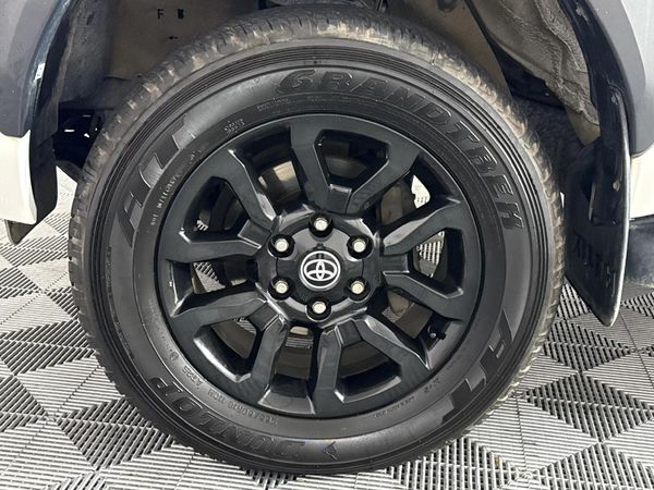 2021-Toyota-Hilux-28-GD-6-Raised-Body-Legend-Auto-Extended-Cab image:2