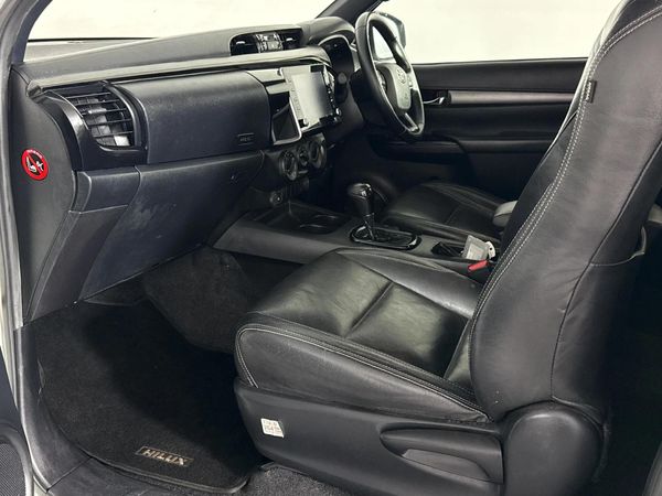2021-Toyota-Hilux-28-GD-6-Raised-Body-Legend-Auto-Extended-Cab image:6