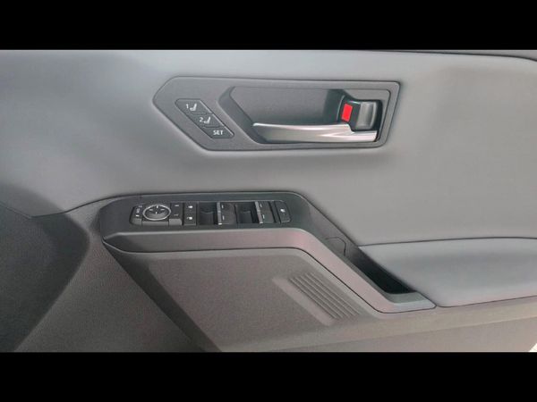 2026-Toyota-RAV4-25-VX-Hybrid-CVT-Auto-E-Four image:9