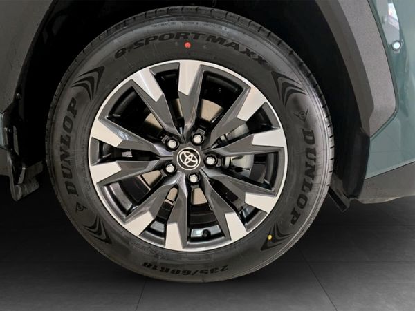 2026-Toyota-RAV4-25-VX-Hybrid-CVT-Auto-E-Four image:4