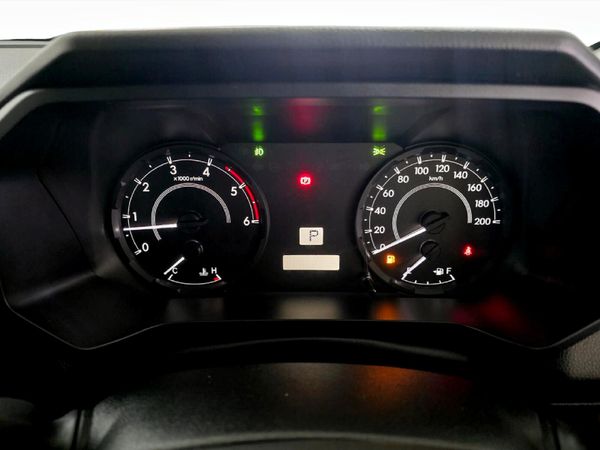 2026-Toyota-Hilux-28-GD-6-RB-SRX-4x4-Auto-Double-Cab image:5