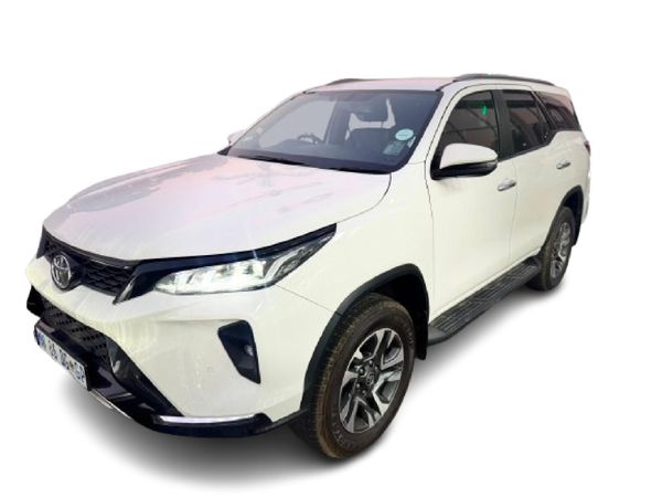 2025-Toyota-Fortuner-28-GD-6-RB-Auto image:3