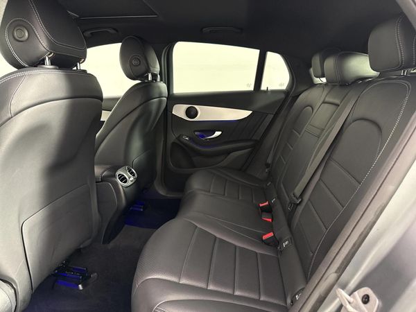 2021-Mercedes-Benz-GLC-Coupe-300d-4Matic image:3