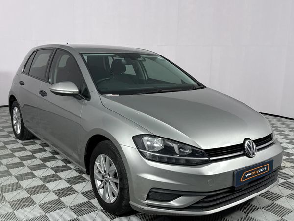2017-Volkswagen-Golf-VII-10-TSI-Trendline image:16