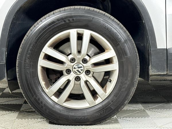 2014-Volkswagen-Tiguan-20-TDI-Bluemotion-Trend-Fun image:1
