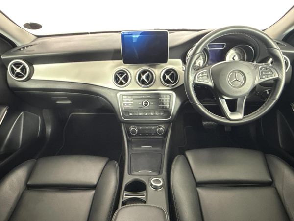 2016-Mercedes-Benz-GLA-220-CDI-Auto-4Matic image:1