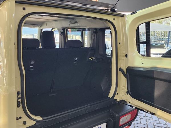 2026-Suzuki-Jimny-15-GLX-AllGrip-5-Door image:16