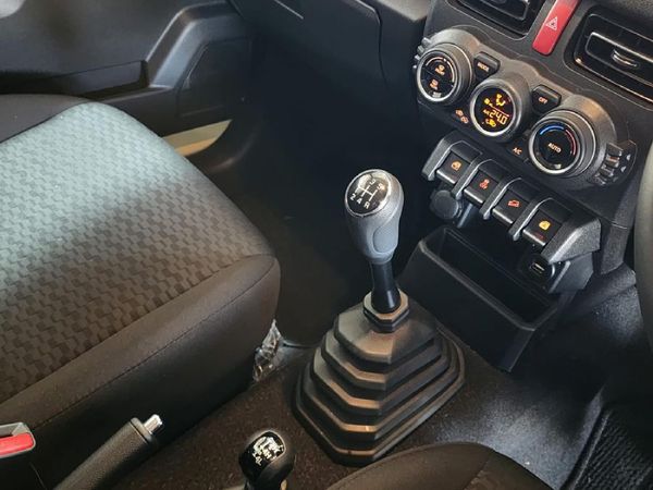 2026-Suzuki-Jimny-15-GLX-AllGrip-5-Door image:19