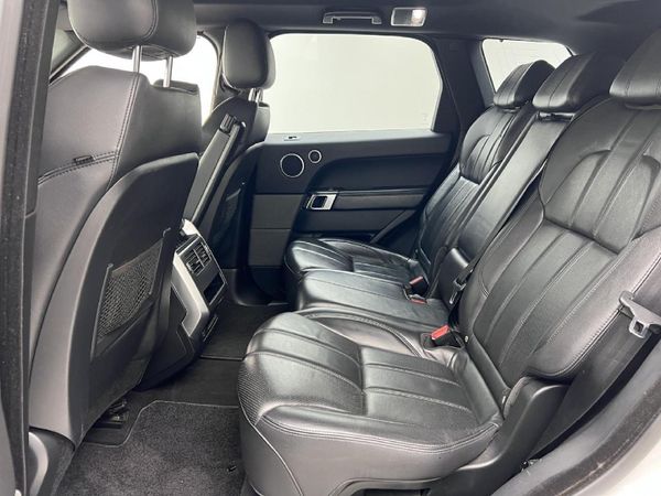 2016-Land-Rover-Range-Rover-Sport-30-SDV6-SE image:12