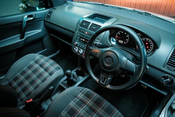 2017-Volkswagen-Polo-Vivo-GP-16-GTS-5-dr image:17