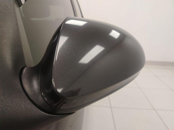 2025-Hyundai-Grand-i10-10-Motion image:3